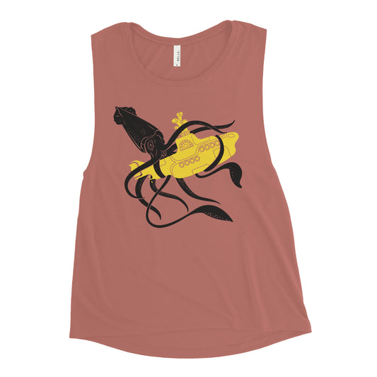 Squid Sub Battle Women's Muscle Tank